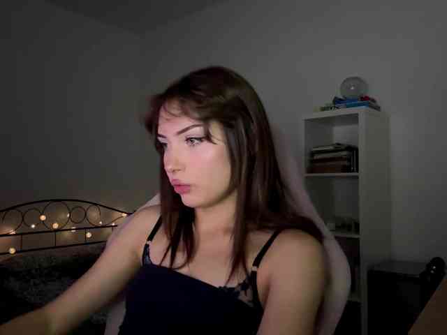 AmberGlamour webcam