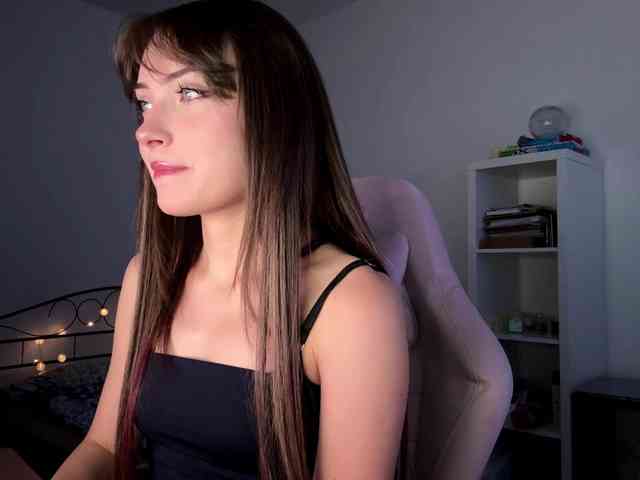AmberGlamour webcam