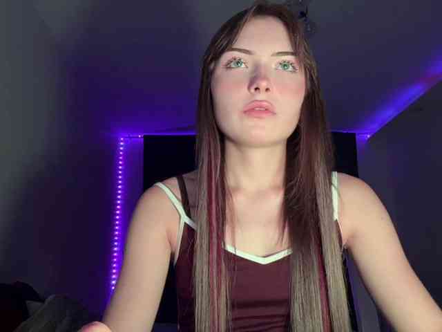 AmberGlamour webcam