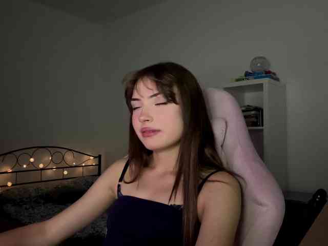 AmberGlamour webcam