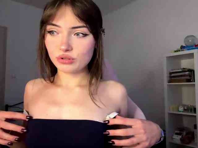 AmberGlamour webcam