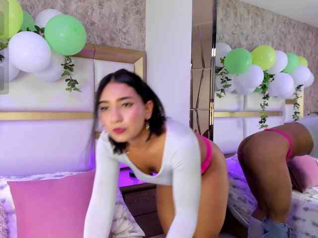 NicoleHills Live Webcam on BongaCams