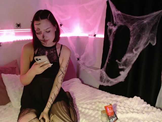 OliviaKim live cam on BongaCams