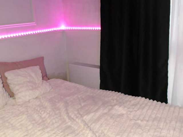 OliviaKim live cam on BongaCams