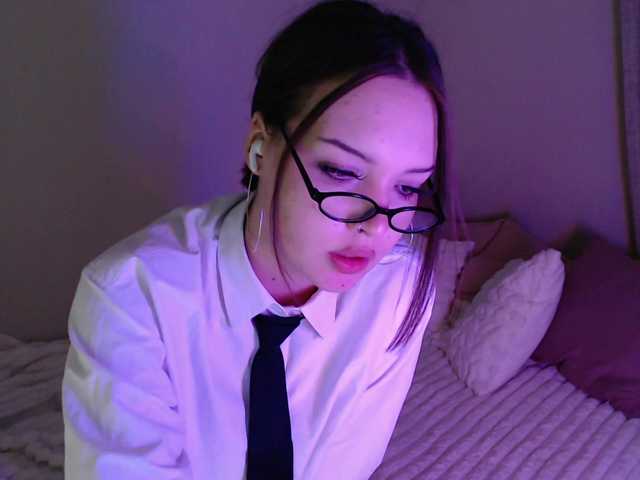 OliviaKim live cam on BongaCams