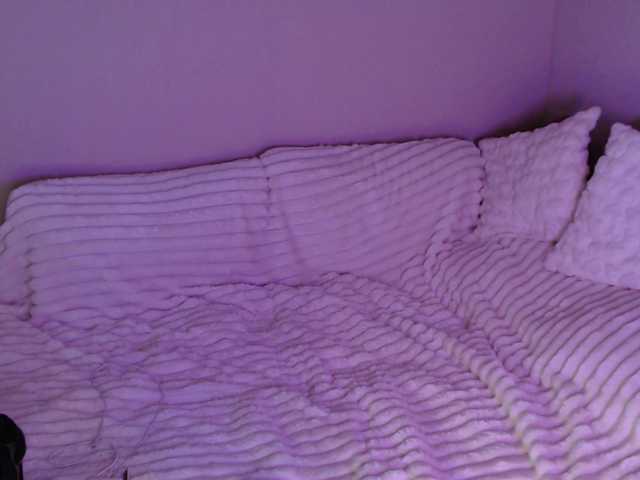 OliviaKim live cam preview