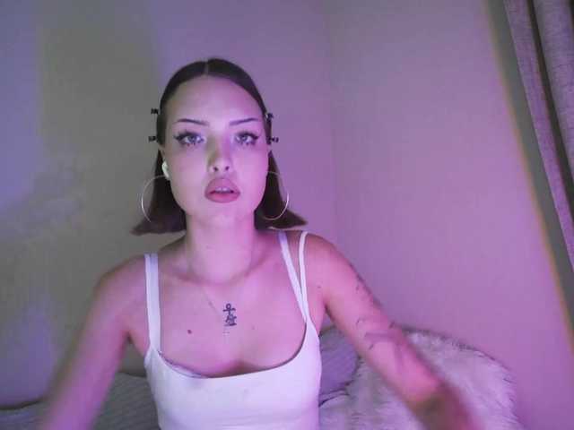 OliviaKim live cam on BongaCams