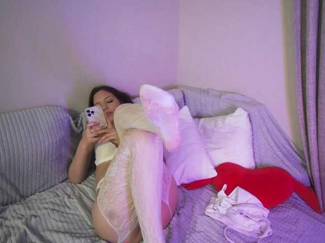 OliviaKim live cam on BongaCams