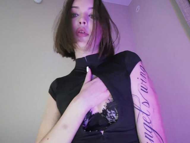 OliviaKim live cam on BongaCams