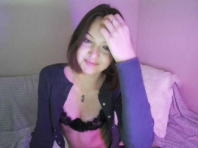 OliviaKim live cam on BongaCams