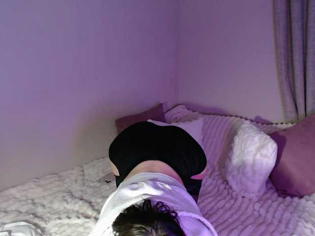 OliviaKim live cam on BongaCams