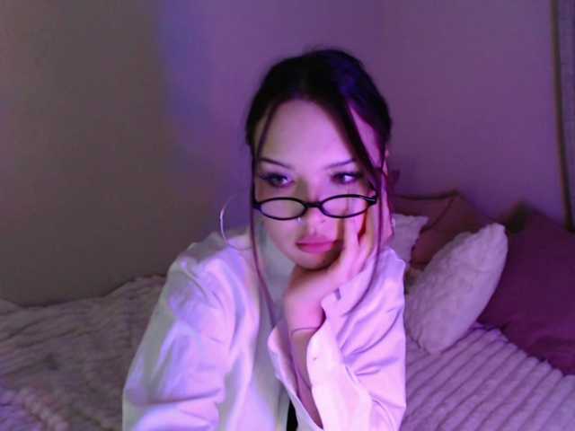 OliviaKim live cam on BongaCams