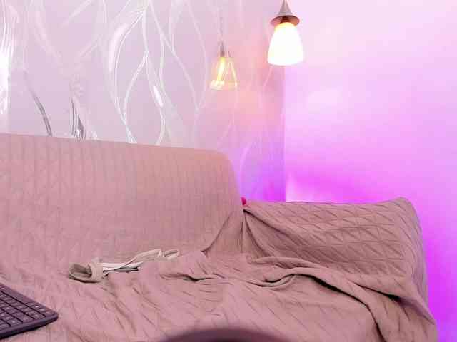 IzanArias Live Webcam on BongaCams