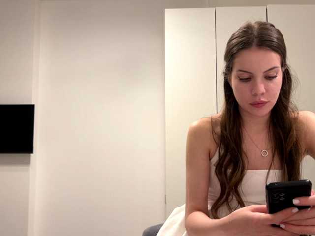 KamillaGlamour live cam on BongaCams