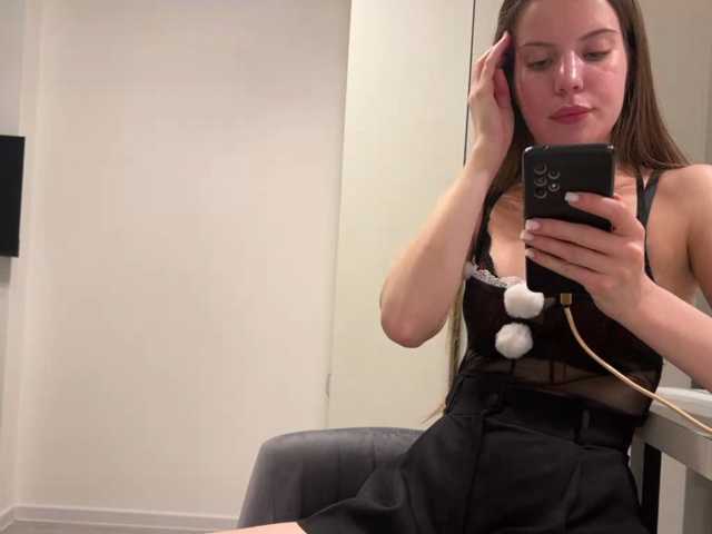 KamillaGlamour live cam on BongaCams