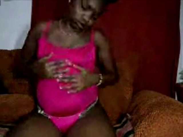 PollyGlamourr live cam on BongaCams