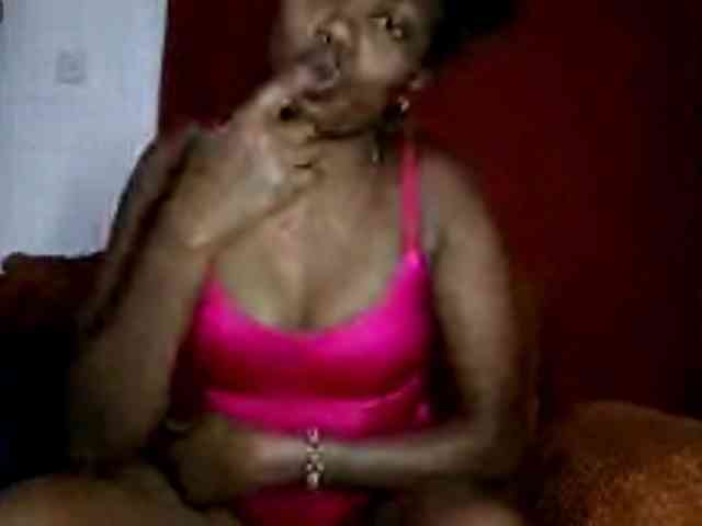 PollyGlamourr Live Webcam on BongaCams