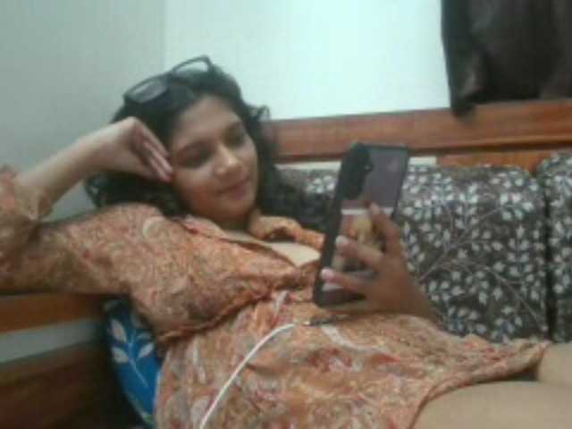 AlyonaKim live webcam show
