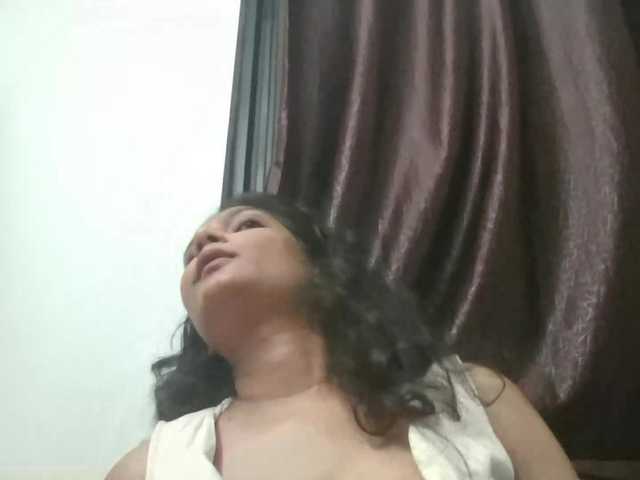 AlyonaKim live webcam show