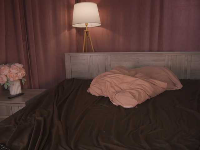 DriveThruAmina live cam on BongaCams