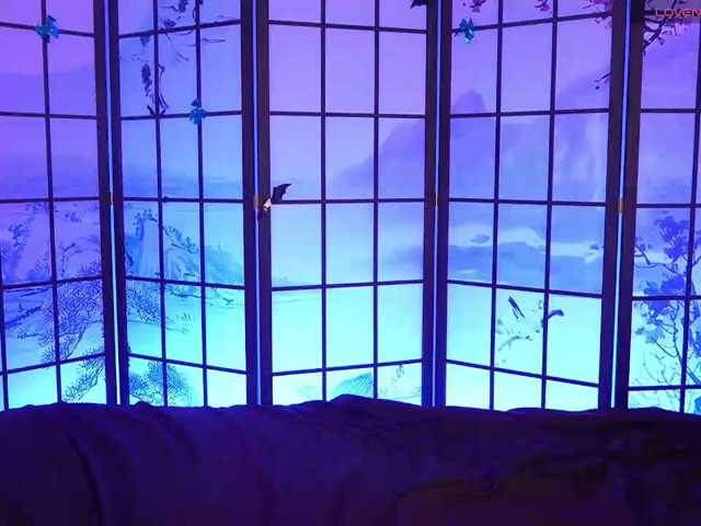 DriveThruAmina live cam on BongaCams