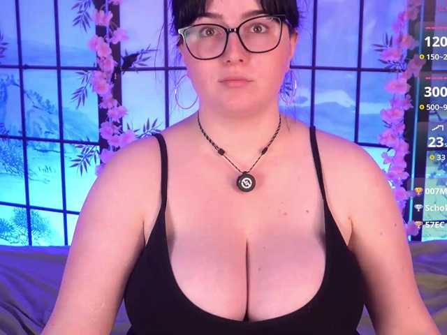 DriveThruAmina live cam on BongaCams