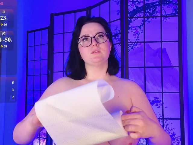 DriveThruAmina live cam on BongaCams