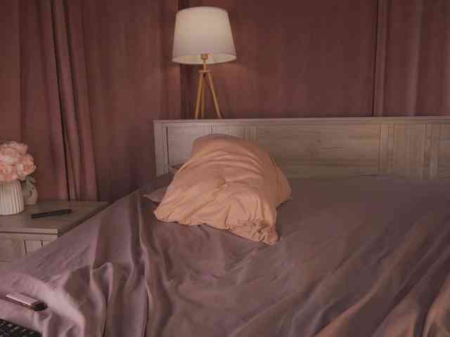drivethruamina's live room