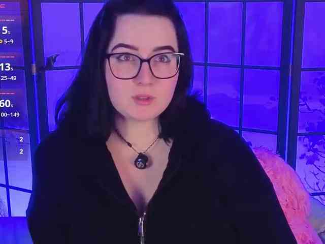 DriveThruAmina - Girl 