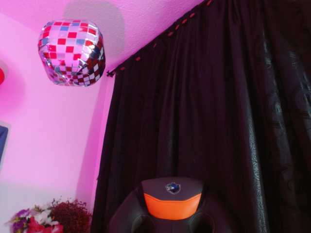 Maddy-wish live cam on BongaCams