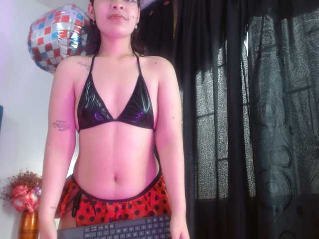 Maddy-wish live cam on BongaCams