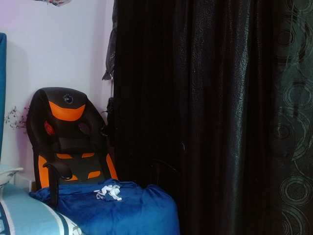 Maddy-wish live cam on BongaCams