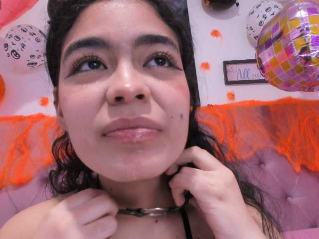 Maddy-wish live cam on BongaCams