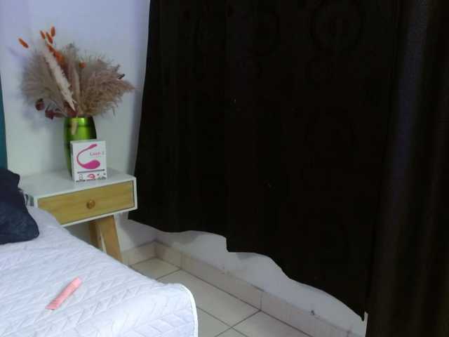 Maddy-wish live cam on BongaCams