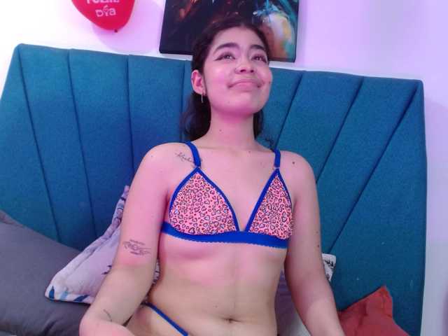 Maddy-wish live cam on BongaCams