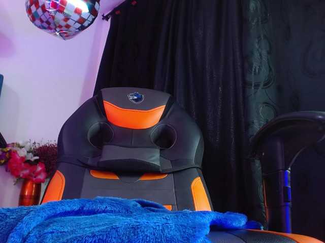 Maddy-wish live cam on BongaCams