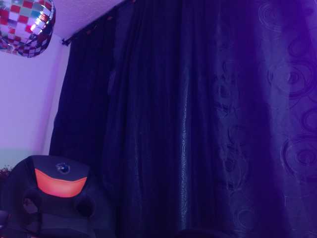 Maddy-wish live cam on BongaCams