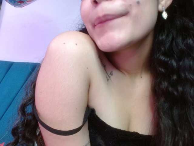Maddy-wish live cam on BongaCams