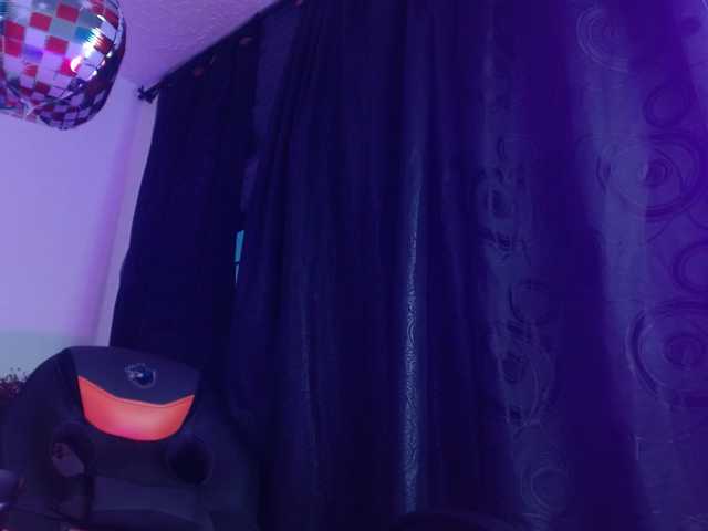 Maddy-wish live cam on BongaCams