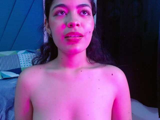 Maddy-wish live cam on BongaCams