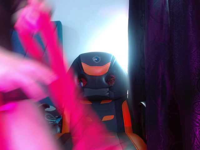 Maddy-wish live cam on BongaCams