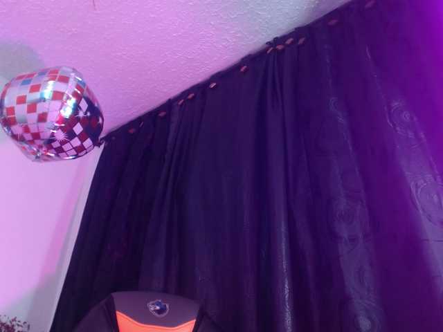 Maddy-wish live cam preview