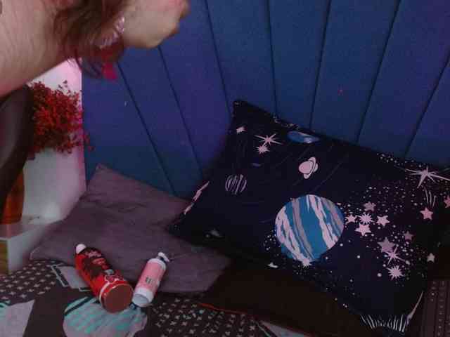 Maddy-wish webcam