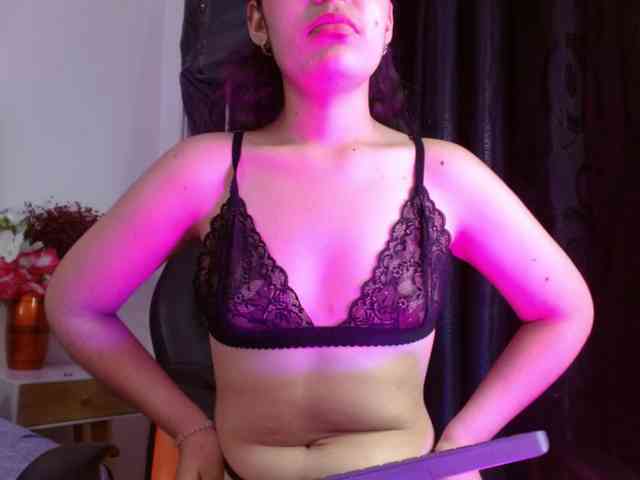 Maddy-wish webcam