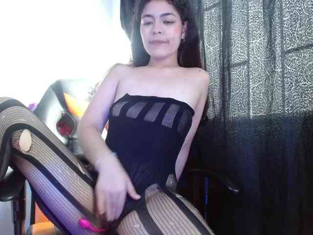 Maddy-wish webcam