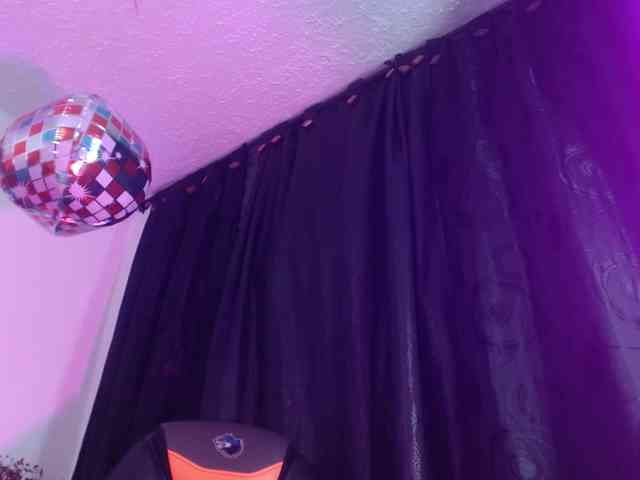 Maddy-wish webcam