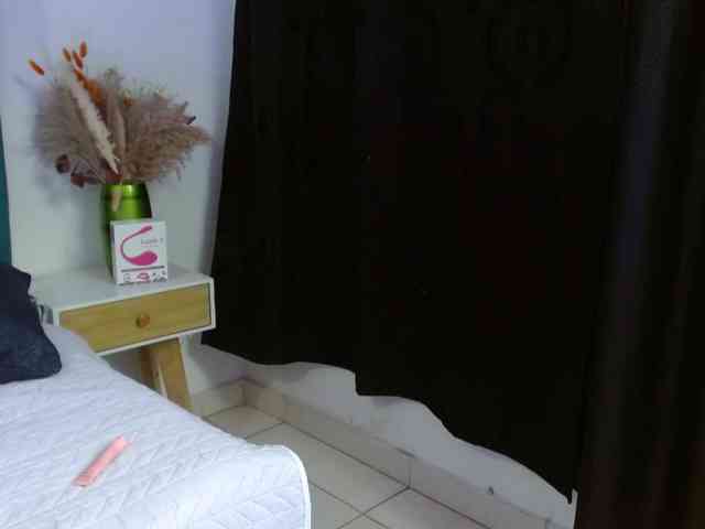 Maddy-wish webcam