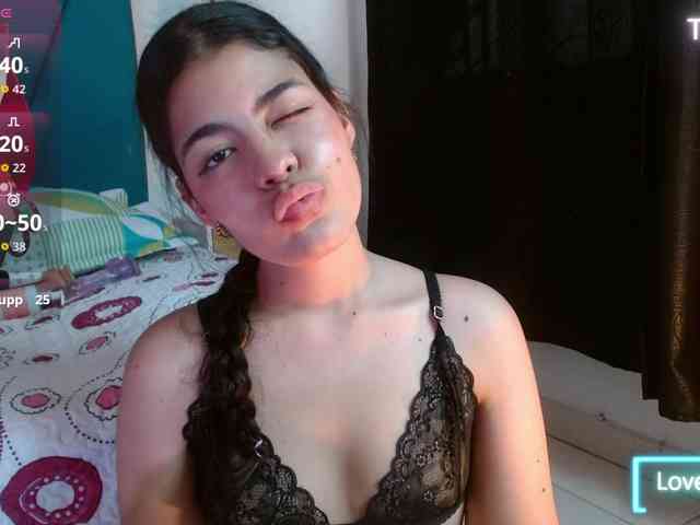Maddy-wish webcam