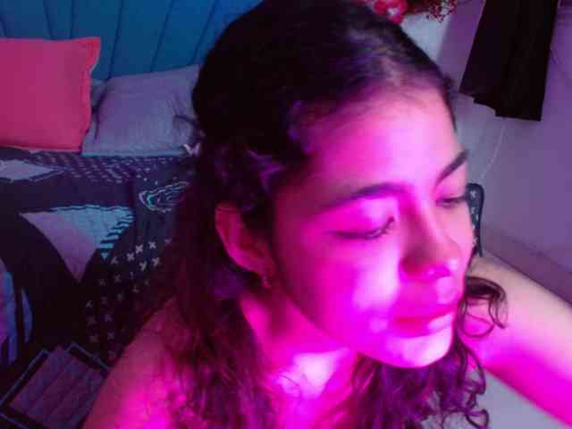 Maddy-wish webcam