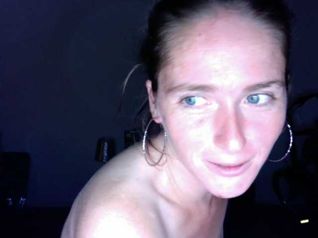 Sharon-Charmelle live cam preview